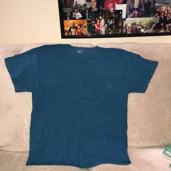 Fruit of the loom XL blue short sleeved shirt 💕 - Picture 1 of 4